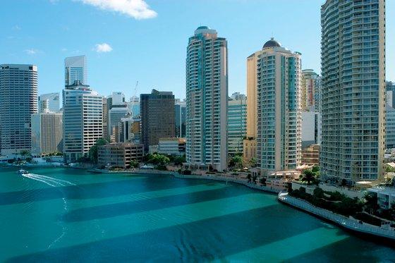 Oaks Brisbane Lexicon Suites Amenities photo