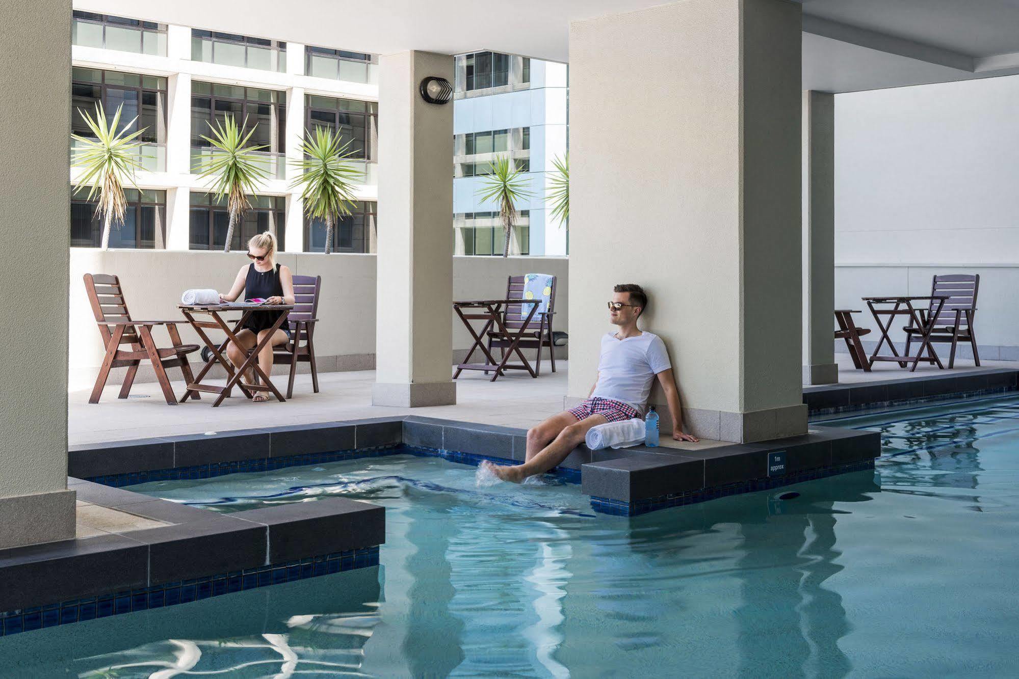 Oaks Brisbane Lexicon Suites Exterior photo